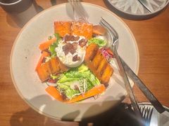 老南瓜布拉塔沙拉-OTIUM • 柴屿麦(亮马桥店)