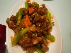 -六泰居·尔滨地标·东北菜(泰山路店)