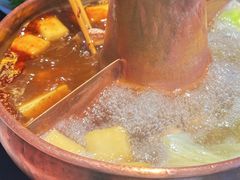 麻辣清汤鸳鸯锅-小洋府铜锅涮肉(南锣鼓巷店)