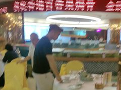 -御满江海鲜酒家(洛溪新城店)