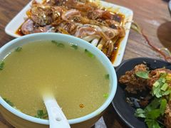 -朱大嘴肥肠血旺(福字街店)