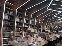 -覔书店(壹方城店)