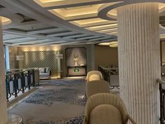 -浅深(世茂滨江精品店)