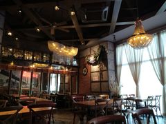 -玛格萝妮(汇智国际商业中心店)