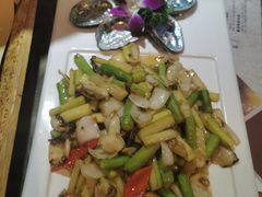 -黄泥岗·地道湖北菜(奥特莱斯店)