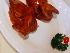 玻璃脆皮乳鸽-利苑酒家(金宝店)
