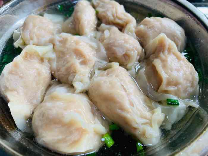 鲜香大肉云吞-"大肉云吞还行吧,我不是很爱吃的啦(●—●.