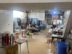 -正宗杨记普洱酸醋米线(总店)
