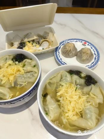 最近喜欢吃无锡小笼，家门口就有一家专门做无锡特色的点