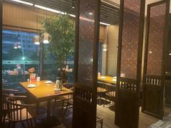 -爱碗亭·鲜炒湖南菜(壹城中心店)