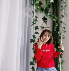 -YCai简薇美甲美睫美妆