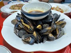 -崴海渔村(虹梅路店)