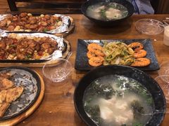 -老东镇啤酒屋海鲜加工·蒸汽海鲜·海鲜烧烤(台东店)