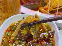 -周周辣年麻辣烫(振兴南路店)