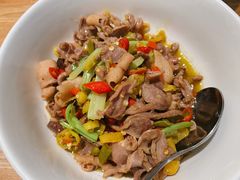 酸辣鸡杂-费大厨辣椒炒肉(万家丽一店)