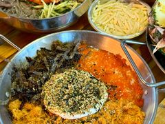 -叽叽扎扎烤肉场(生态城万达店)