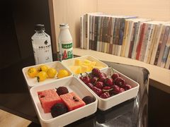 -涨巢·潮玩水疗局