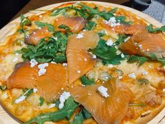 三文鱼披萨-曼乐辰餐厅(中庚漫游城店)