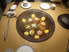 -万里闯关东铁锅炖菜馆(高新旗舰店)