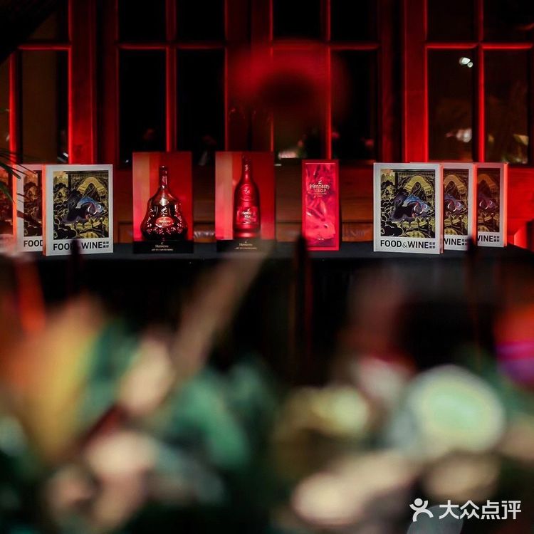 难怪食圈酒圈大佬们的一致褒奖,今天我才知道有海外版本