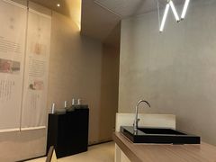 -灸春堂·艾灸·痛症·整脊连锁(之江银泰店)