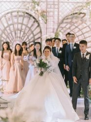 -伯瓷皇后婚纱艺术空间