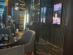 -屋有岛沉浸游戏旗舰店(中山公园店)