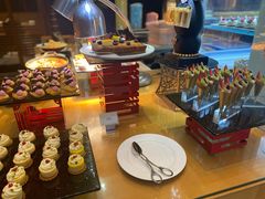 -松山湖凯悦酒店·Café自助餐厅·周末火舞秀表演