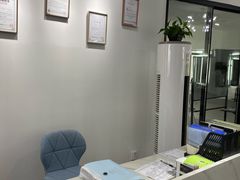 -ME觅妆·定制美妆·彩妆私教(菱角湖店)