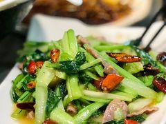 青菜烩牛肉-庆合府重庆大排档(紫都城店)