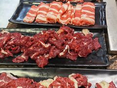 -牛里牛气· 榴莲海鲜鲜牛肉自助火锅·烤肉(横岗店)