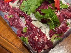 -野山舂·贵州现舂酸汤火锅(鸿通城店)