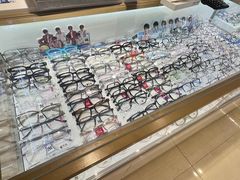 -新视达眼镜店·蔡司·依视路(名镜苑店)