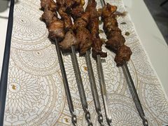 馕坑铁签子羊肉串-阿里疆Alijiang·丝路美食·异域风情·清真(长楹天街店)