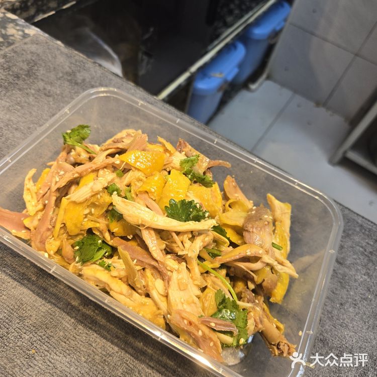 今晚加餐，就选手撕鸡🐔鸡🐔🐔