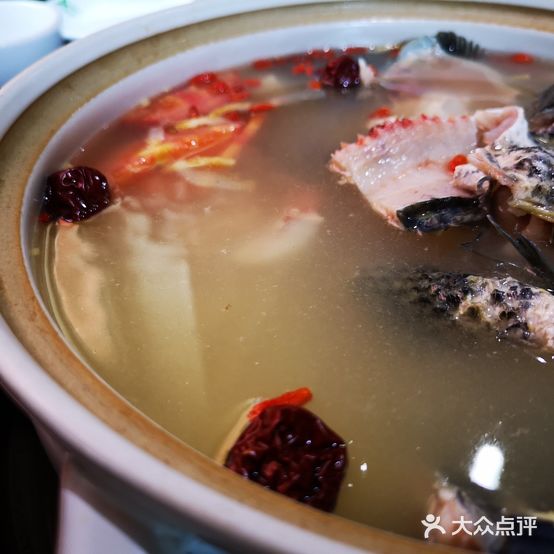 杨记粤香居煲仔店