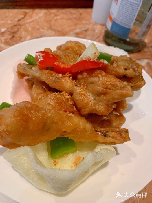 金玉满堂潮州酒楼(无限极荟购物广场店)椒盐牛蛙图片