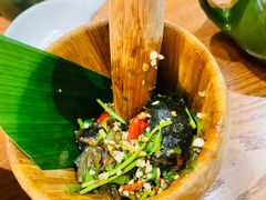 手撕椒松花蛋-云海肴·汽锅鸡·云南代表菜(天山百盛优客店)