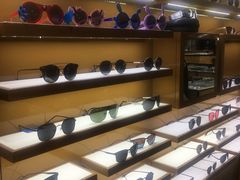 -罗伯特眼镜·蔡司官方授权(罗湖国贸店)