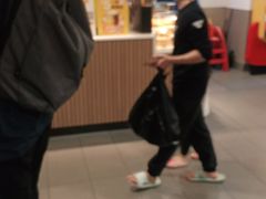 -麦当劳(中唱大厦店)