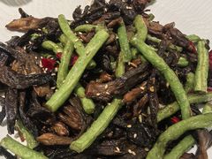 豆角茶树菇-闫府私房菜·百年鲁菜(恒隆店)