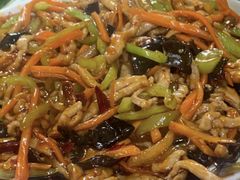 -老码头黑皮肘子锅包肉熏酱水饺(文政街店)