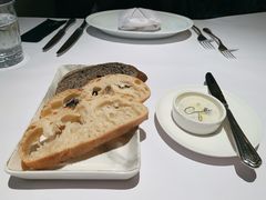 餐前面包-壳里西餐厅Coquille Seafood Bistro(蒙自路店)