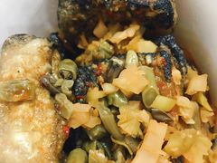 -霸蛮湖南菜·牛肉粉(荣京西街店)