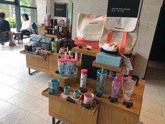 零售区-星巴克(新达汇三林店)