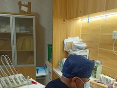 -上海仁爱医院口腔科 · 种植