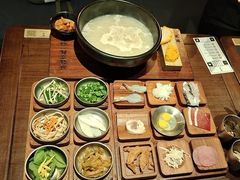-银米·云南传统过桥米线(双廊黑金冠店)