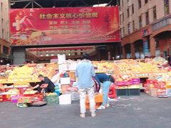 -三亚新鸿港水果一级批发市场
