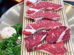 -臻牛烤肉