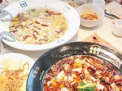 -渔语鱼酸菜鱼新川菜(来福士店)